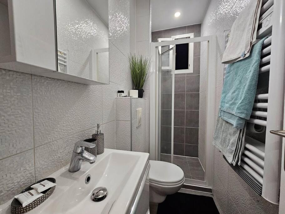 Appartement Proche Metro Paris Pantin Extérieur photo