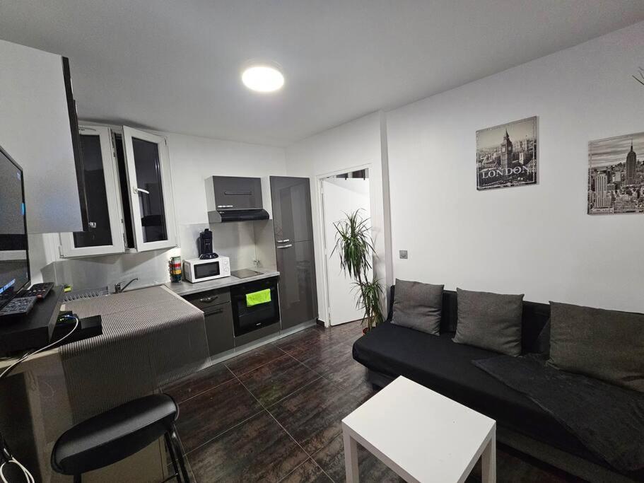 Appartement Proche Metro Paris Pantin Extérieur photo