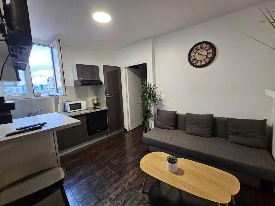 Appartement Proche Metro Paris Pantin Extérieur photo